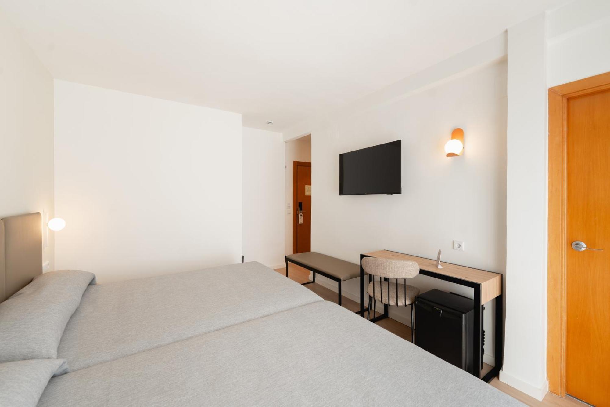 Superior Double Room (2 Adults + 2 Children),1680577923:JPEG